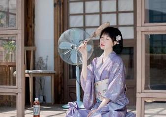 爱吃瓜？快来www.51.com在线，今天又有什么新料？