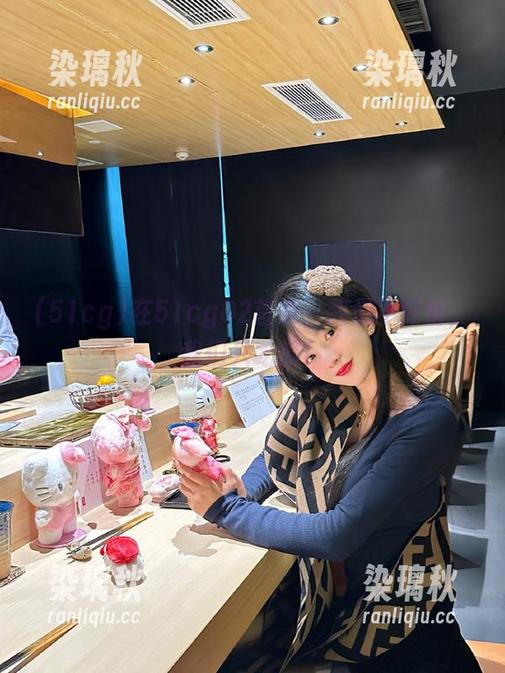 51cg 在51cg02首页,我们不评价,我们只吃瓜!