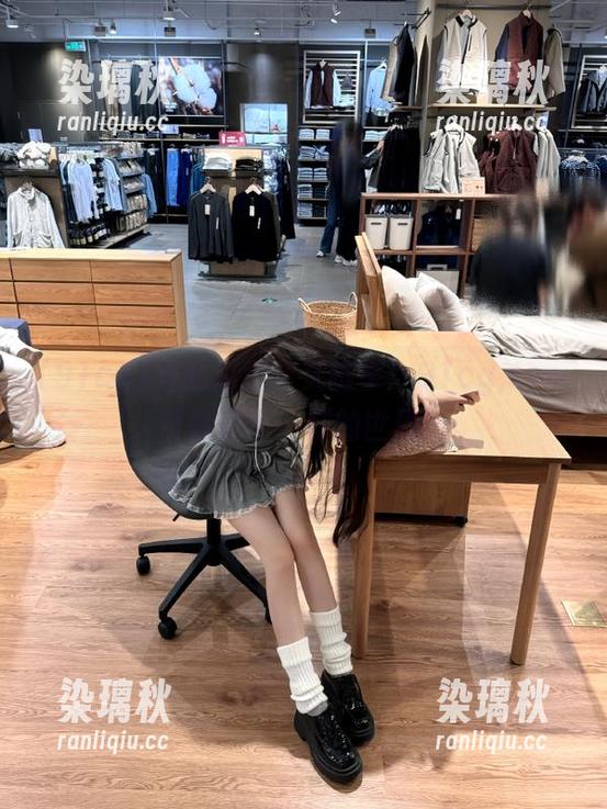 对此瓜我永久握拳！91cg,com带你看不一样的世界！
