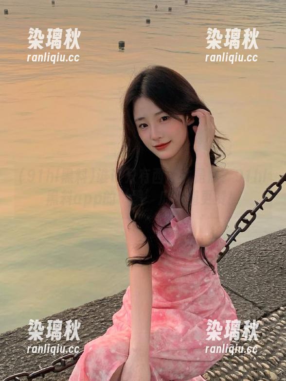 谁说只有西瓜才是瓜？91hl黑料app的‘黑’瓜味道更赞！