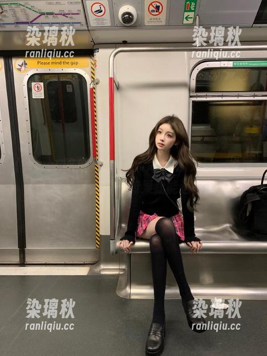 在www.吃瓜的入口，发现了人生的新大门—如果我能进去的话！