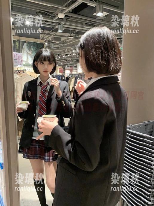 美好的周末和人人吃瓜网官网，绝对是看热闹的最佳搭配！