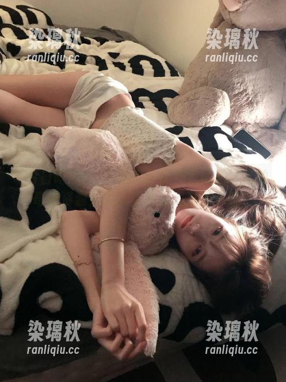 今日吃瓜：黑料老师和学生的奇妙资源交换，真是让人忍俊不禁！
