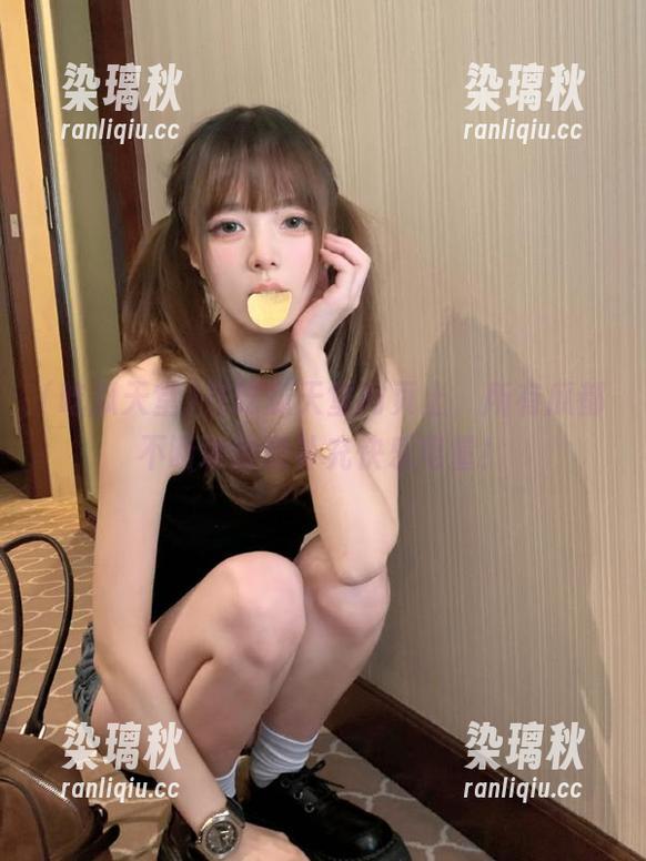 在吃瓜天堂网页上，所有瓜都不断地给我补充快乐电量！