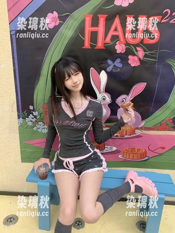 吃瓜网站入口，我到底要选哪个好，求赐教，热狗也不救我啊！
