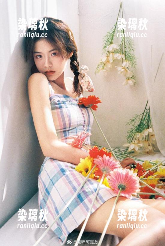 一键获取热瓜，网曝吃瓜苹果版果然十足节目组！