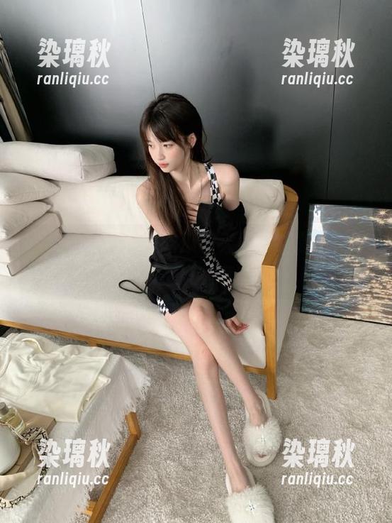 网曝吃瓜的入口被挤爆了，今天的瓜越来越离谱了！