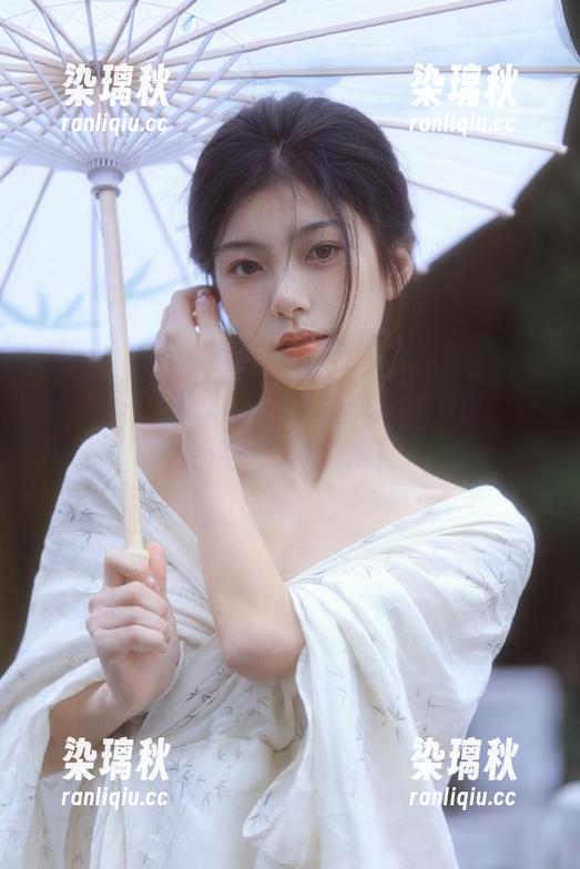 黑料51苹果版：奔波十里，只为这一口新鲜瓜！