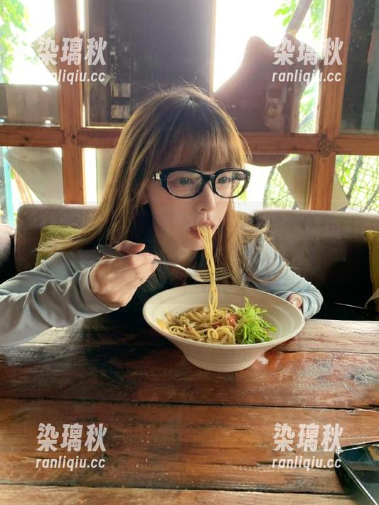 zztt31.ccm黑料不打烊，最新一期数学题：这是谁家的瓜，几分熟？