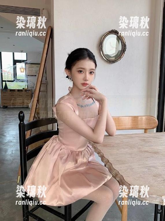 zztt32.ccm黑料不打烊导航：开车了吗？开的话快来吃瓜！