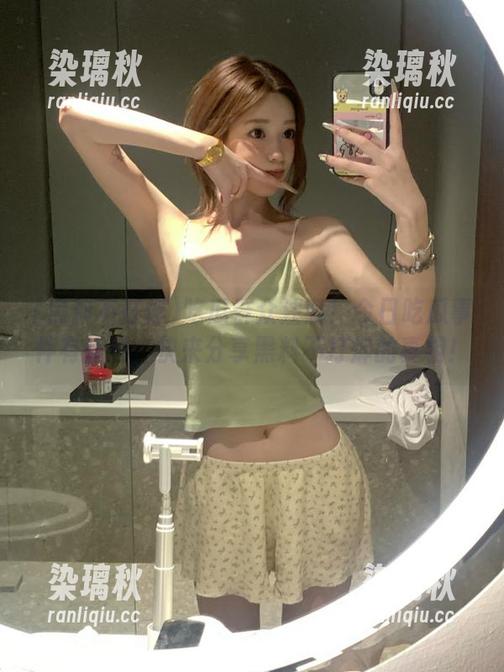 吃瓜群众注意！今日吃瓜事件有新料，快来分享黑料不打烊的真相！