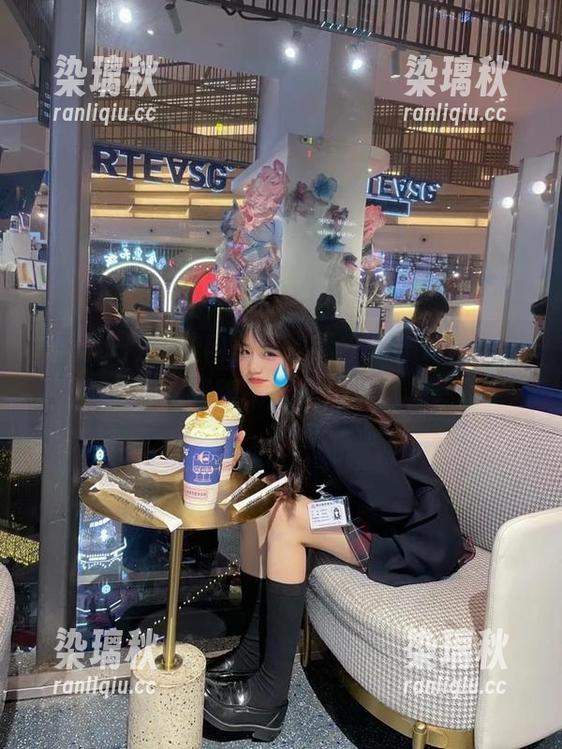 收费内幕有点贵？来黑料吧，免费获得震撼黑历史！