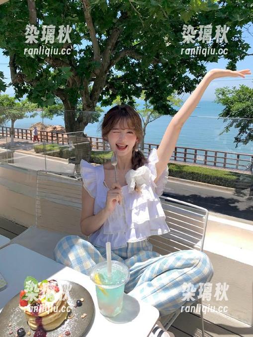 看黑料不会掏钱？来“黑料正能量官网”，享受免费的腹肌挑战！