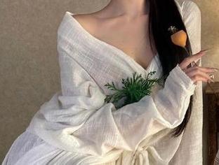 独家免费爆料，黑料网的资源像瓜皮一样让人欲罢不能！