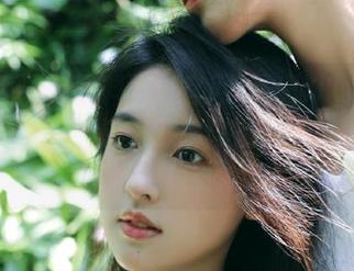 黑料网址官网——你以为只看瓜就完了吗？快来了解背后的‘黑’故事！